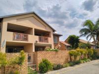 2 Bedroom 1 Bathroom Flat/Apartment for Sale for sale in Rooihuiskraal North