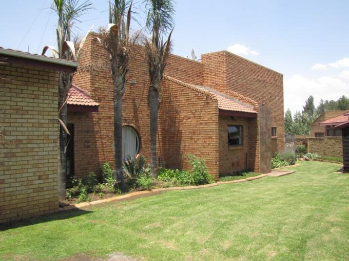 4 Bedroom House for Sale For Sale in Vanderbijlpark - MR660082