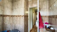 Bathroom 1 - 10 square meters of property in Parkrand