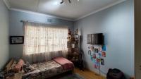 Bed Room 1 - 13 square meters of property in Parkrand