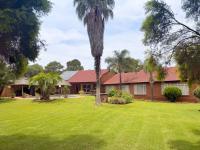  of property in Raslouw