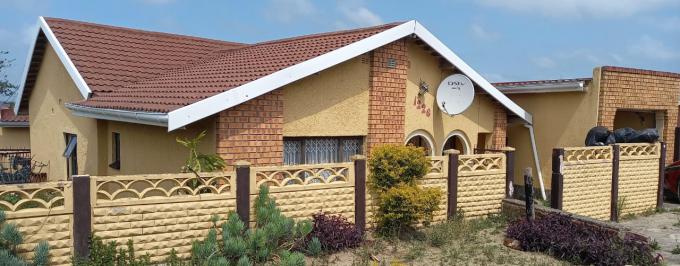 3 Bedroom House for Sale For Sale in Mdantsane - MR660286