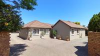 Front View of property in Greenstone Hill