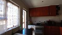 Kitchen - 35 square meters of property in Greenstone Hill