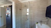 Bathroom 1 - 12 square meters of property in Greenstone Hill