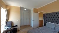 Main Bedroom - 19 square meters of property in Blue Hills