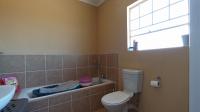 Main Bathroom - 8 square meters of property in Blue Hills