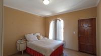 Bed Room 2 - 14 square meters of property in Blue Hills