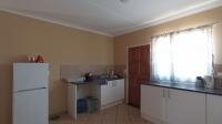 Kitchen - 13 square meters of property in Blue Hills