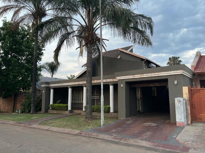 3 Bedroom House for Sale For Sale in Eersterust - MR660416