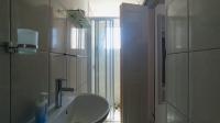 Bathroom 3+ - 11 square meters of property in Highveld