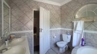 Main Bathroom - 9 square meters of property in Highveld