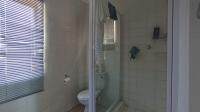 Bathroom 3+ - 11 square meters of property in Highveld