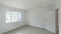 Main Bedroom - 18 square meters of property in Avoca