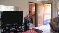 Lounges - 16 square meters of property in Ennerdale