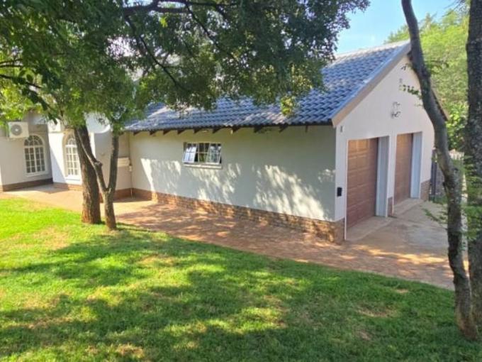 4 Bedroom House for Sale For Sale in Protea Park Remove - MR660555