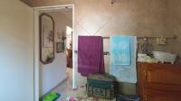 Bathroom 1 - 4 square meters of property in Clubview