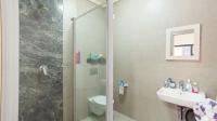 Main Bathroom - 5 square meters of property in Umhlanga Rocks