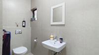 Bathroom 1 - 4 square meters of property in Umhlanga Rocks