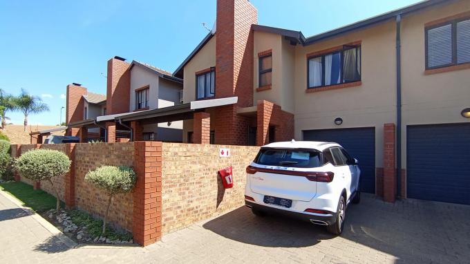 3 Bedroom Sectional Title for Sale For Sale in Equestria - MR660773