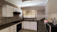 Kitchen - 8 square meters of property in Vanderbijlpark