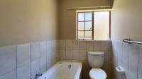 Bathroom 1 - 5 square meters of property in Vanderbijlpark