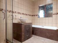 Bathroom 1 of property in Ermelo