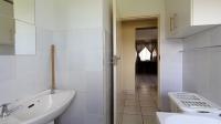 Bathroom 1 - 5 square meters of property in Discovery