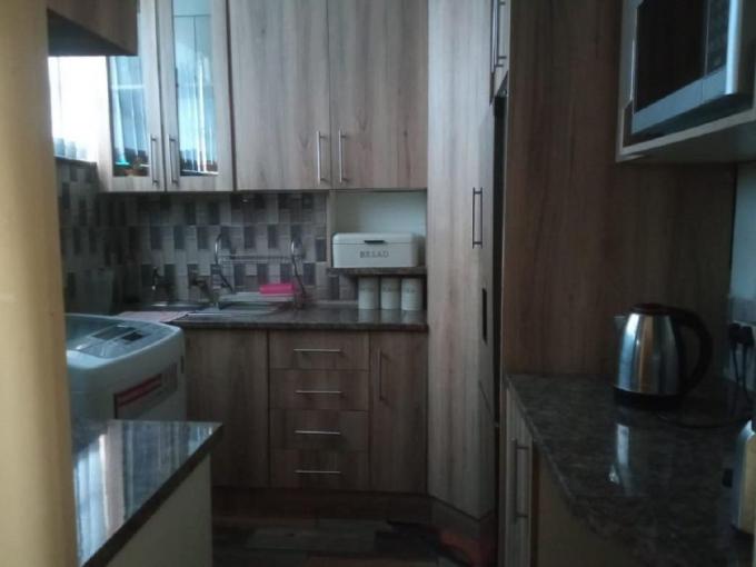 2 Bedroom Apartment for Sale For Sale in Vereeniging - MR660925