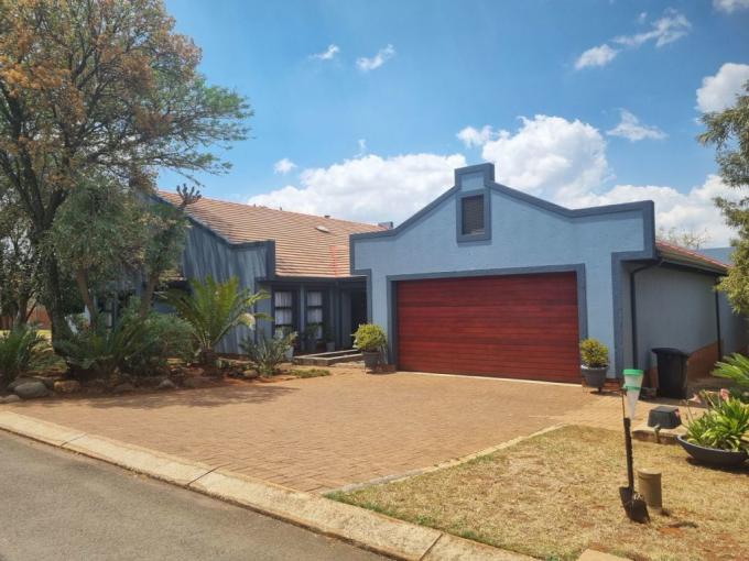 3 Bedroom House for Sale For Sale in Buffelspoort - MR660956