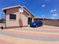 3 Bedroom 2 Bathroom House for Sale for sale in Bergsig - Heidelberg