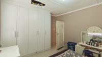 Bed Room 1 - 18 square meters of property in Demat