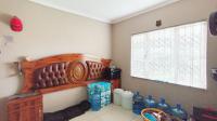 Bed Room 2 - 15 square meters of property in Demat