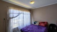 Bed Room 1 - 11 square meters of property in Vanderbijlpark