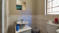 Main Bathroom - 4 square meters of property in Vanderbijlpark