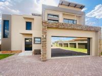 3 Bedroom 2 Bathroom House for Sale for sale in Helderwyk Estate