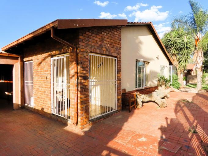 3 Bedroom House for Sale For Sale in Eersterust - MR661263