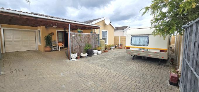 3 Bedroom House for Sale For Sale in Gordons Bay - MR661283