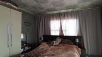 Main Bedroom - 13 square meters of property in Cosmo City