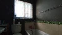 Bathroom 1 - 5 square meters of property in Cosmo City