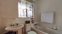 Main Bathroom - 5 square meters of property in Birchleigh North