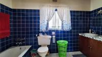 Bathroom 1 - 9 square meters of property in Vanderbijlpark