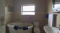 Main Bathroom - 9 square meters of property in Savannah Country Estate