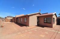 Front View of property in Lenasia