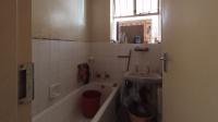 Bathroom 2 - 3 square meters of property in Weavind Park