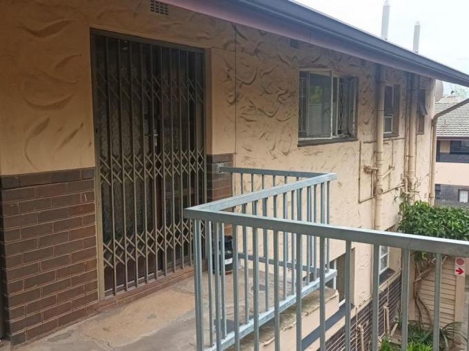 2 Bedroom Apartment to Rent in Pinetown  - Property to rent - MR661684