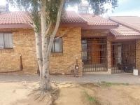 2 Bedroom 1 Bathroom Simplex for Sale for sale in Olievenhoutbos