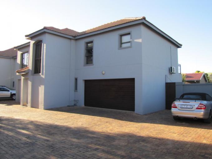 4 Bedroom Simplex for Sale For Sale in Vanderbijlpark - MR661740