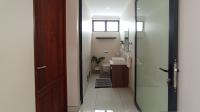 Bathroom 2 - 4 square meters of property in Copperleaf Golf and Country Estate