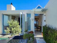  of property in Bloubergstrand